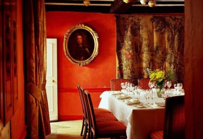 Spread Eagle Hotel And Spa