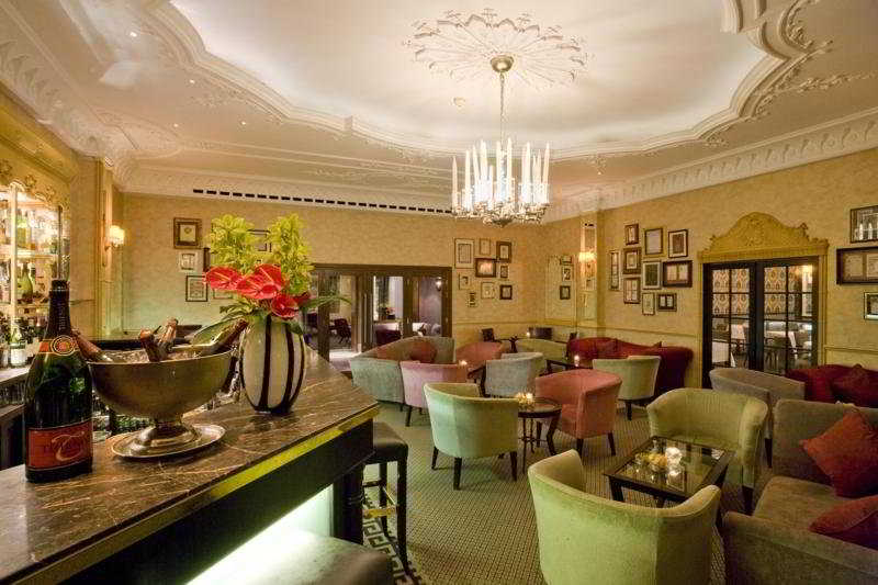 Отель Swissôtel The Howard