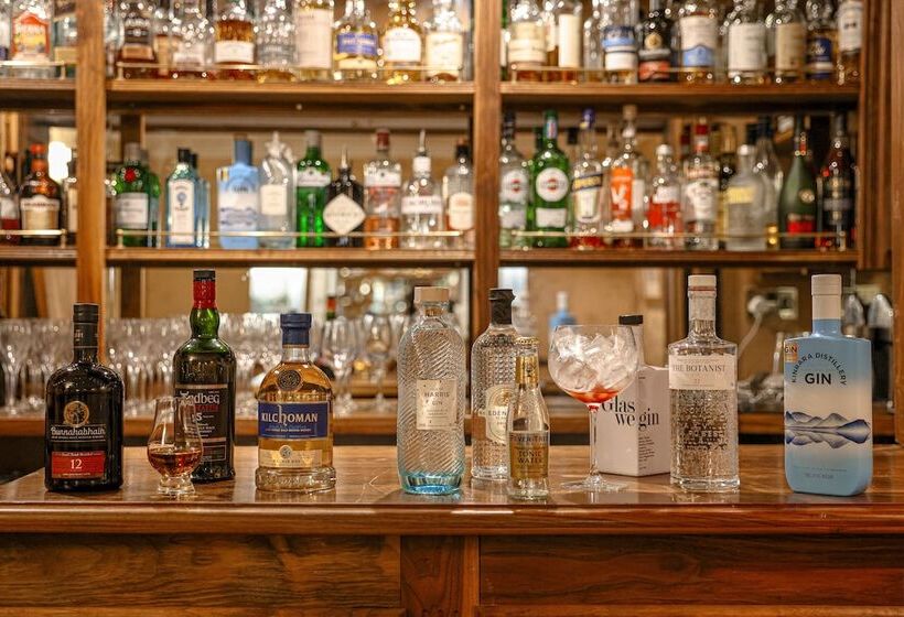 The Airds Hotel And Restaurant