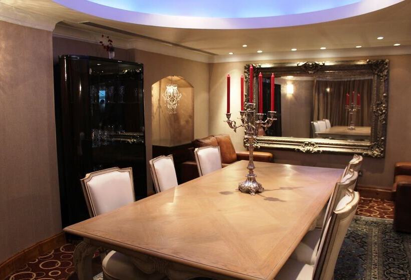 هتل The Colonnade