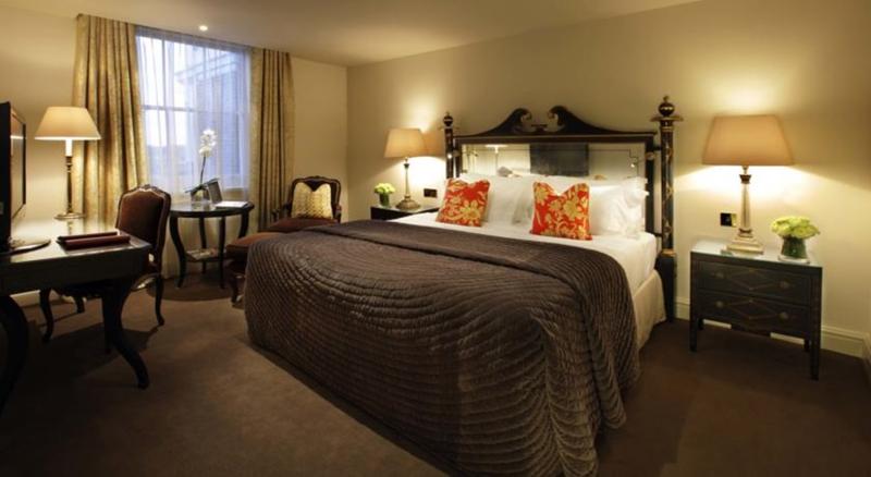 هتل The Kensington