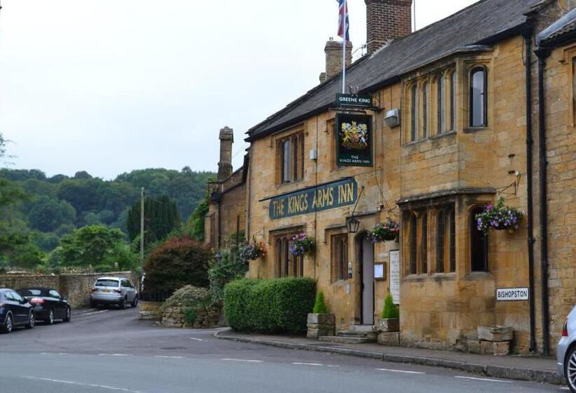 בית מלון כפרי The Kings Arms Inn