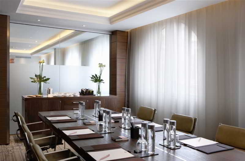 هتل The Langham London