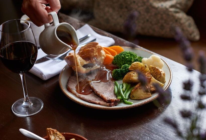 호텔 The Marquess Of Exeter