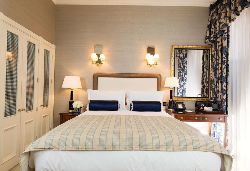 هتل The Stafford  London