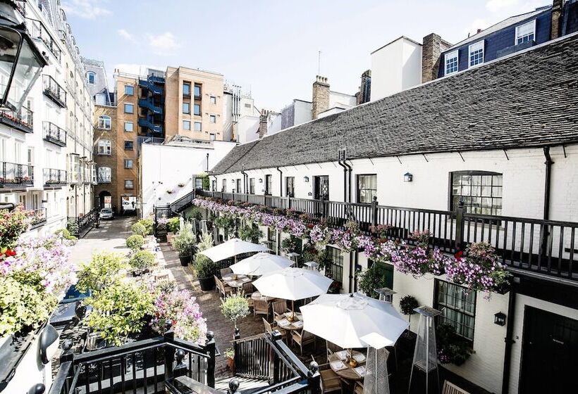 هتل The Stafford  London