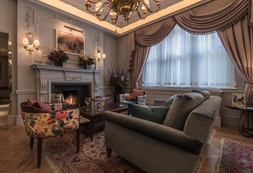 هتل The Stafford  London