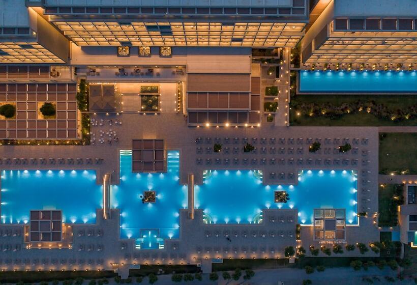 هتل Amada Colossos Resort