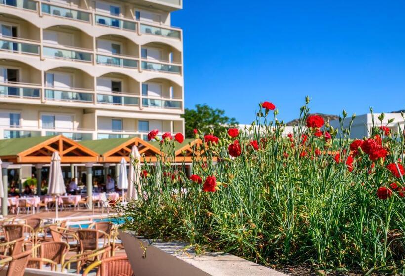 هتل Apollo Beach