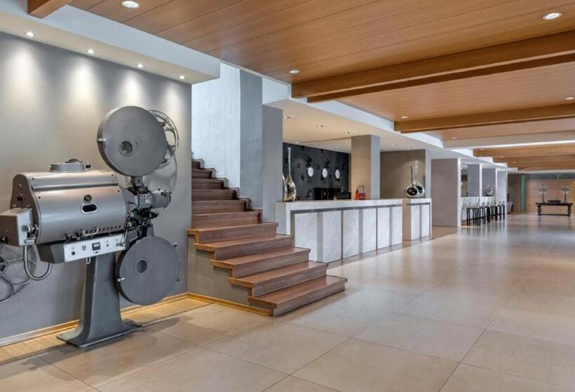 هتل Divani Meteora