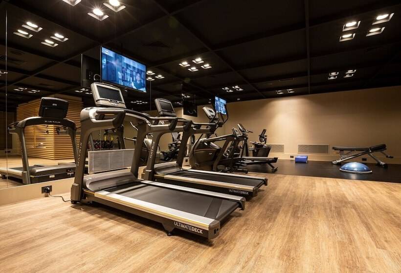 בית מלון כפרי Divani Palace Acropolis