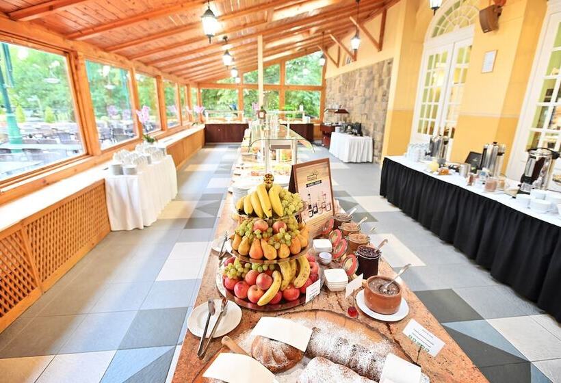 ホテル Eger & Park