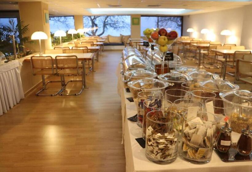 ホテル Lepanto Beach