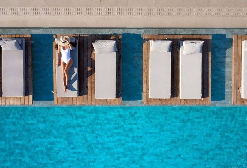 هتل Manoula S Beach Mykonos Resort