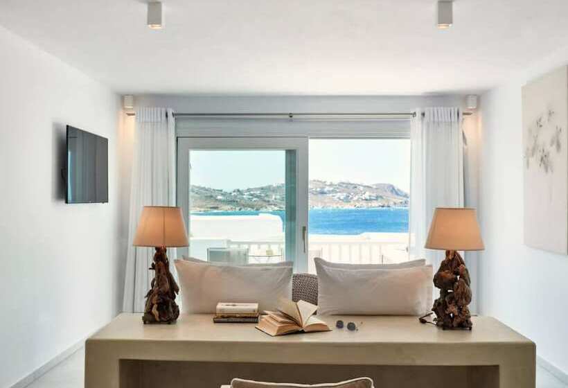 هتل Manoula S Beach Mykonos Resort