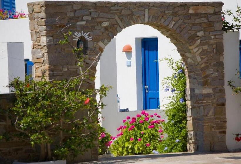 فندق Paros Philoxenia