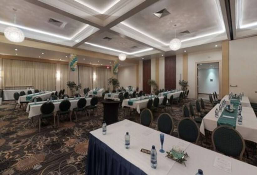 Pegasus Hotel By The Waterfront