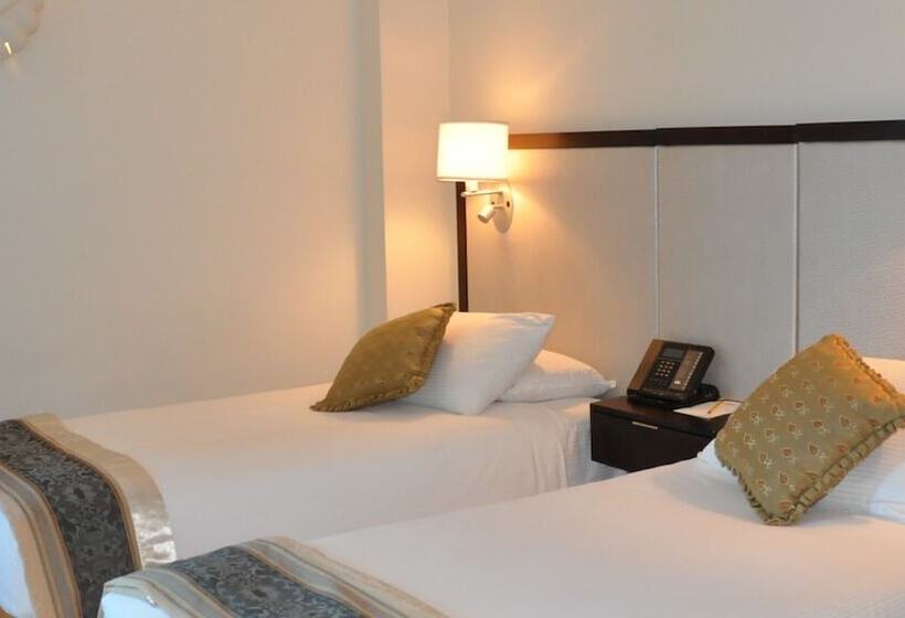 Pegasus Hotel By The Waterfront