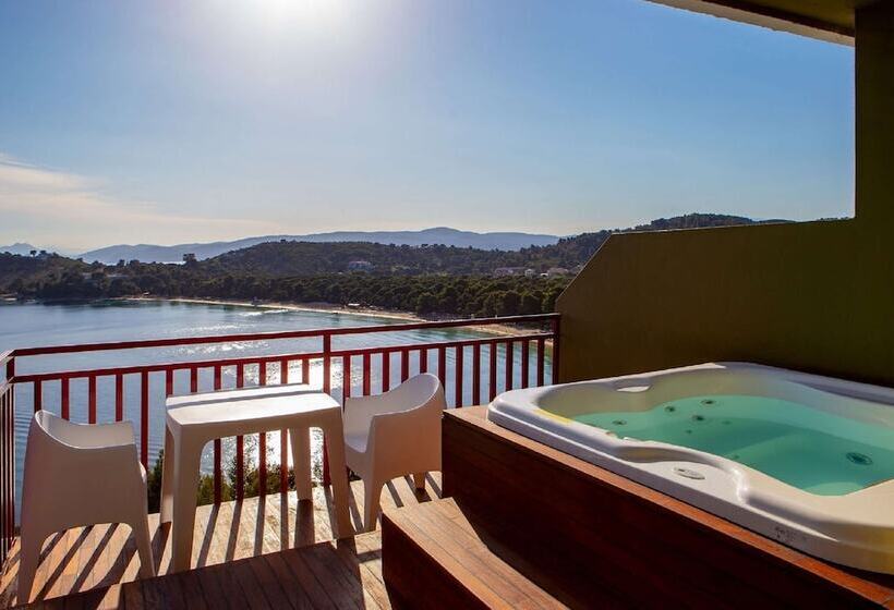 هتل Skiathos Palace