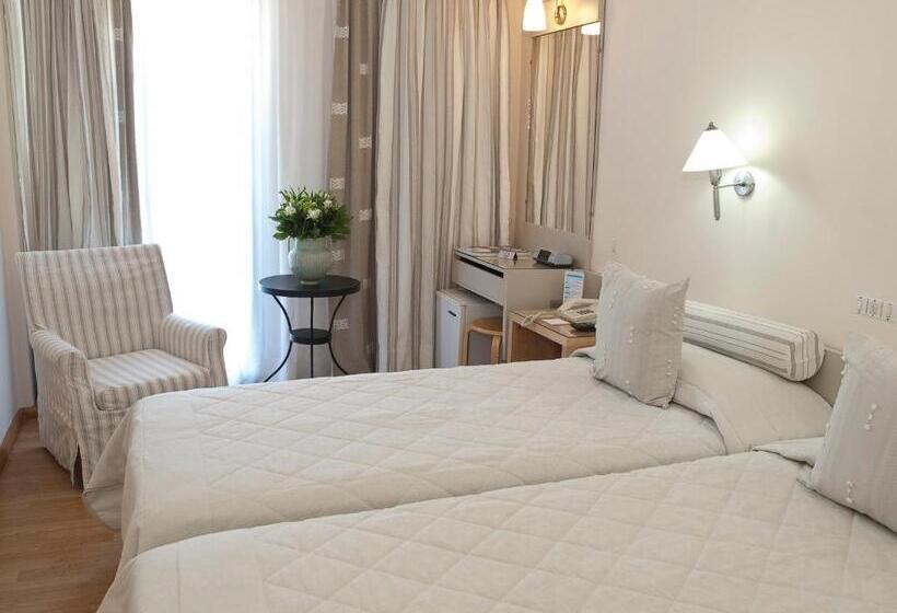 The Park Hotel Piraeus