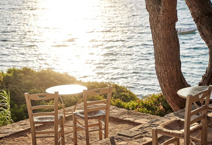 استراحتگاه White Rocks Hotel Kefalonia
