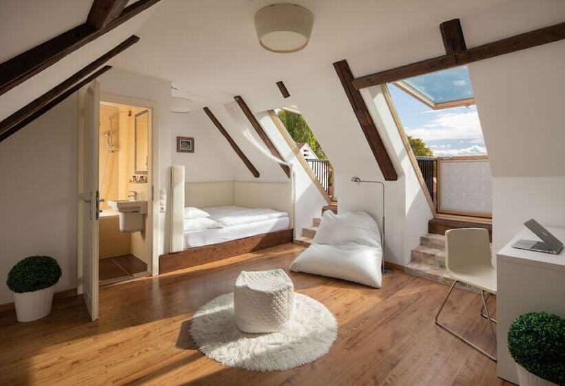 فندق Kristály Imperial