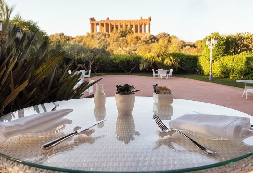 هتل Villa Athena Resort