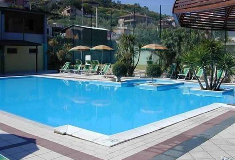 레지던스 Villaggio Verde Cupra