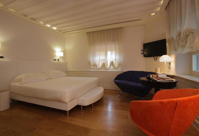 هتل Albergo Celide