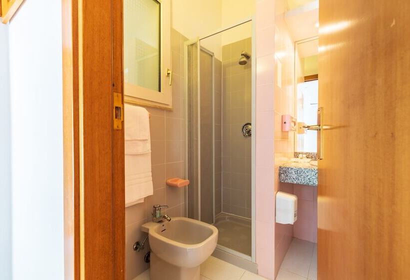 فندق Albergo Miramare