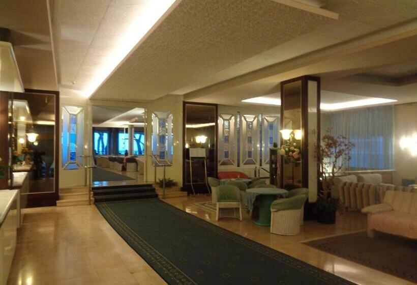 هتل Ambasciatori Palace