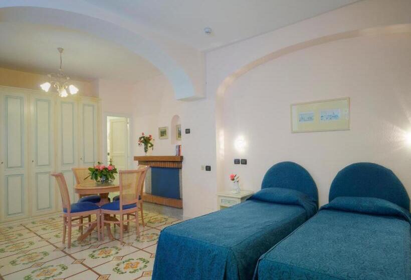 هتل Le Querce Resort Sea Thermae & Spa