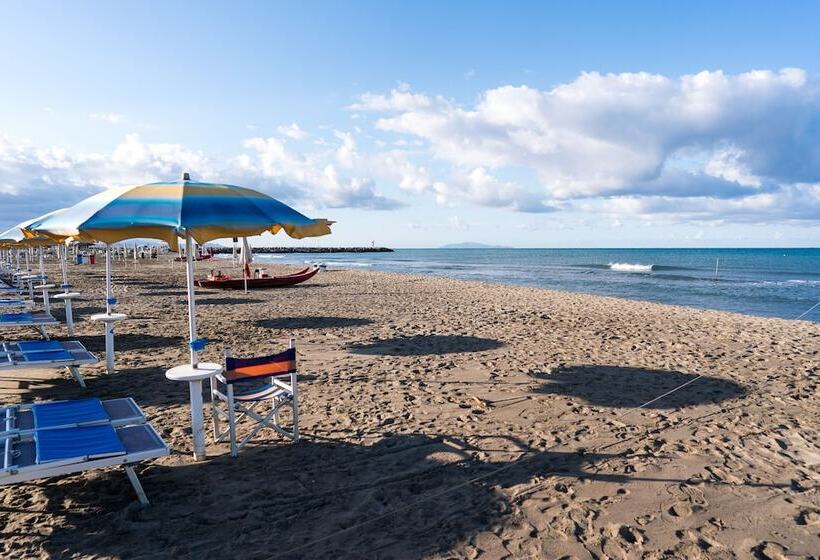 Lola Piccolo Hotel E Appartamenti