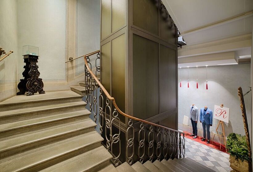 ホテル NH Collection Firenze Porta Rossa