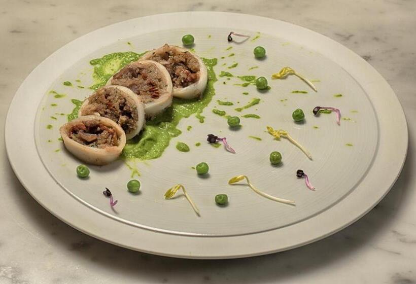 ホテル NH Collection Firenze Porta Rossa