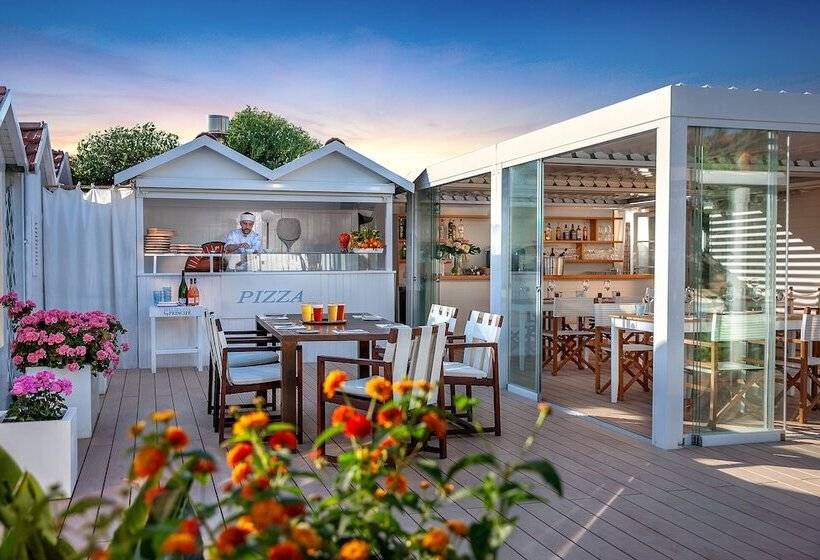 هتل Principe Forte Dei Marmi   Resort & Spa