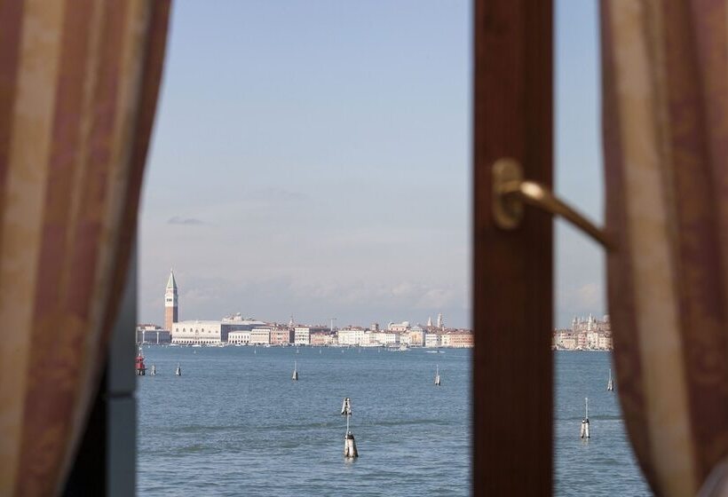 هتل Riviera Venezia Lido