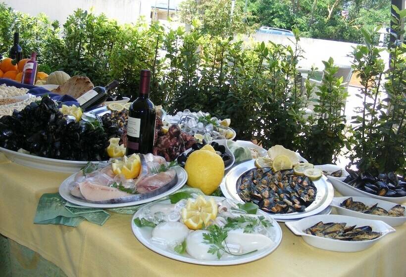 فندق Turismo