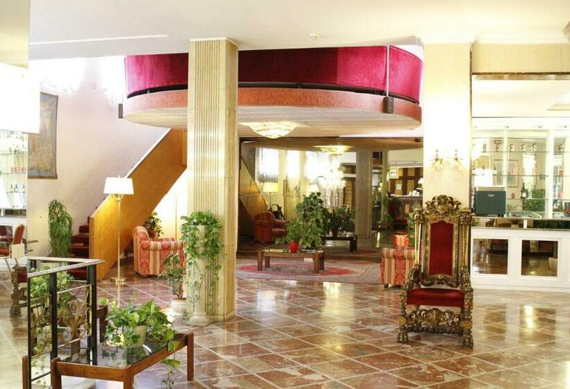 בית מלון כפרי Grand  Hermitage