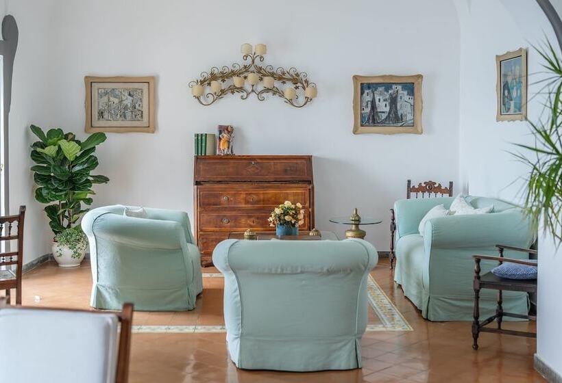 هتل Albergo Miramare Positano