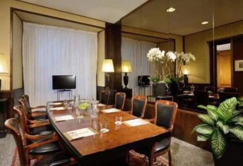 هتل Colonna Palace