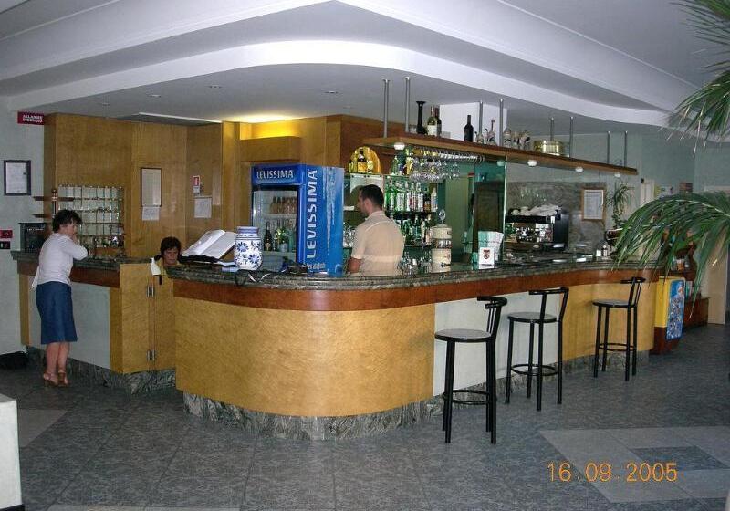Dasamo Hotel   Dada Hotels