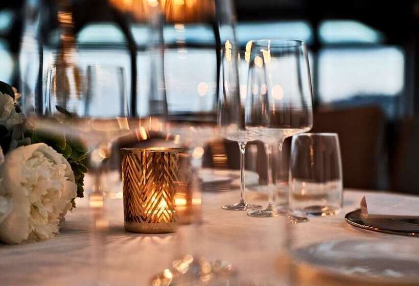 هتل De Bonart Naples   Curio Collection By Hilton