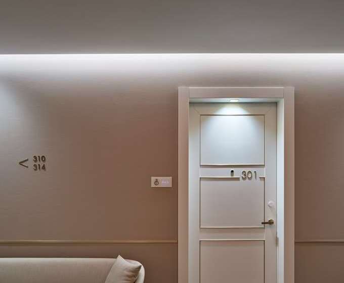 هتل De Bonart Naples   Curio Collection By Hilton