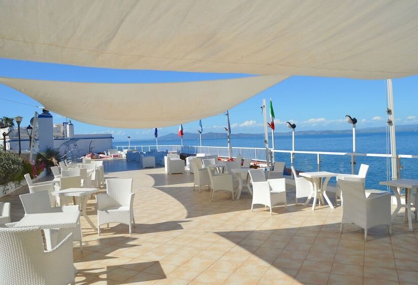 酒店 La Caletta
