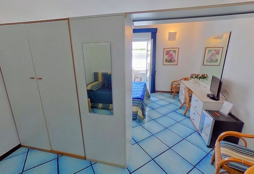 Отель Le Fioriere