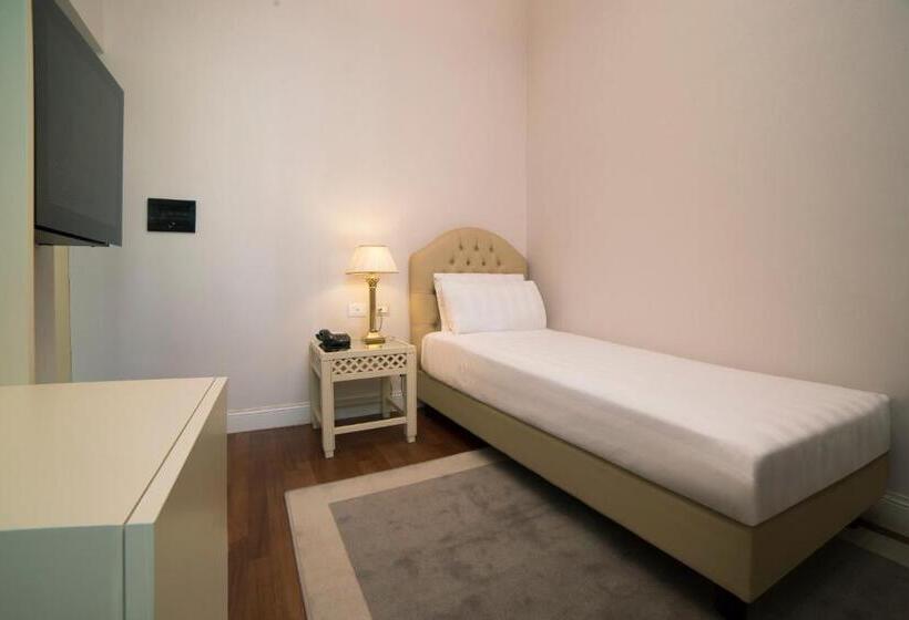 בית מלון כפרי Radisson Blu Ghr , Rome