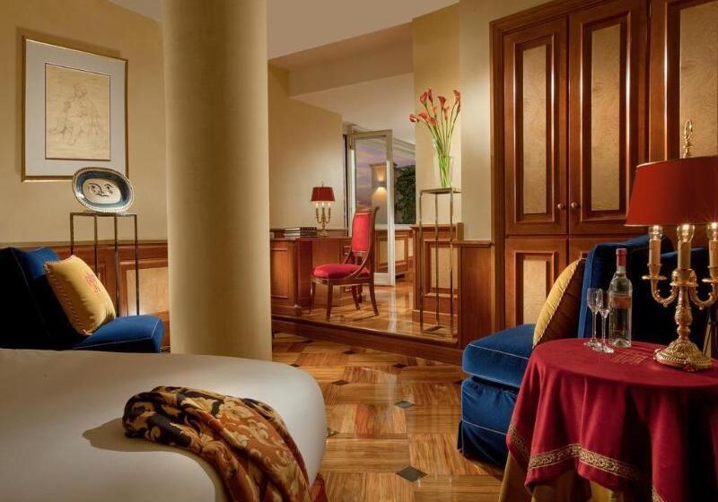 Bio Hotel Raphael   Relais & Châteaux