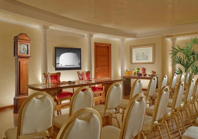 Bio Hotel Raphael   Relais & Châteaux