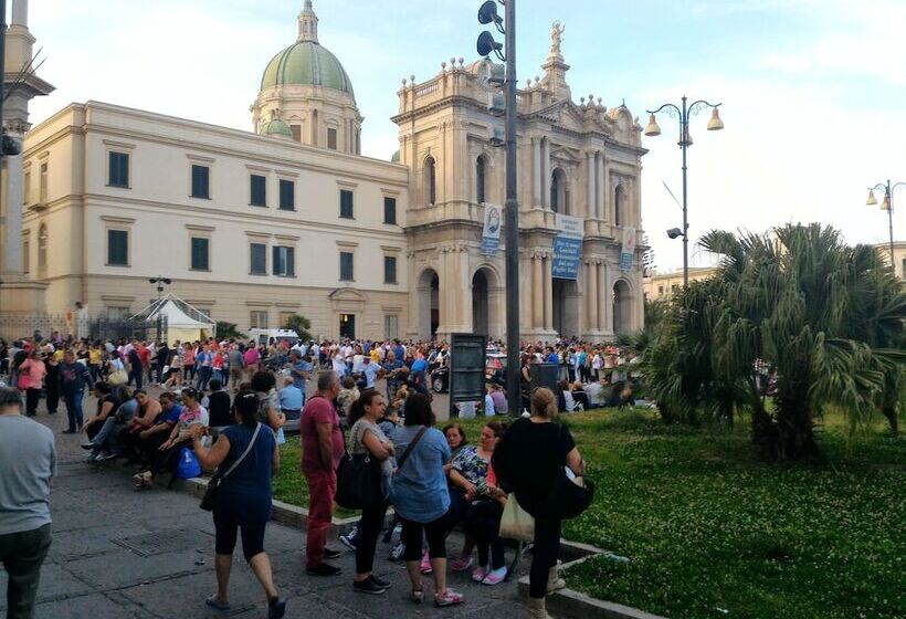 هتل Santuario Pompei
